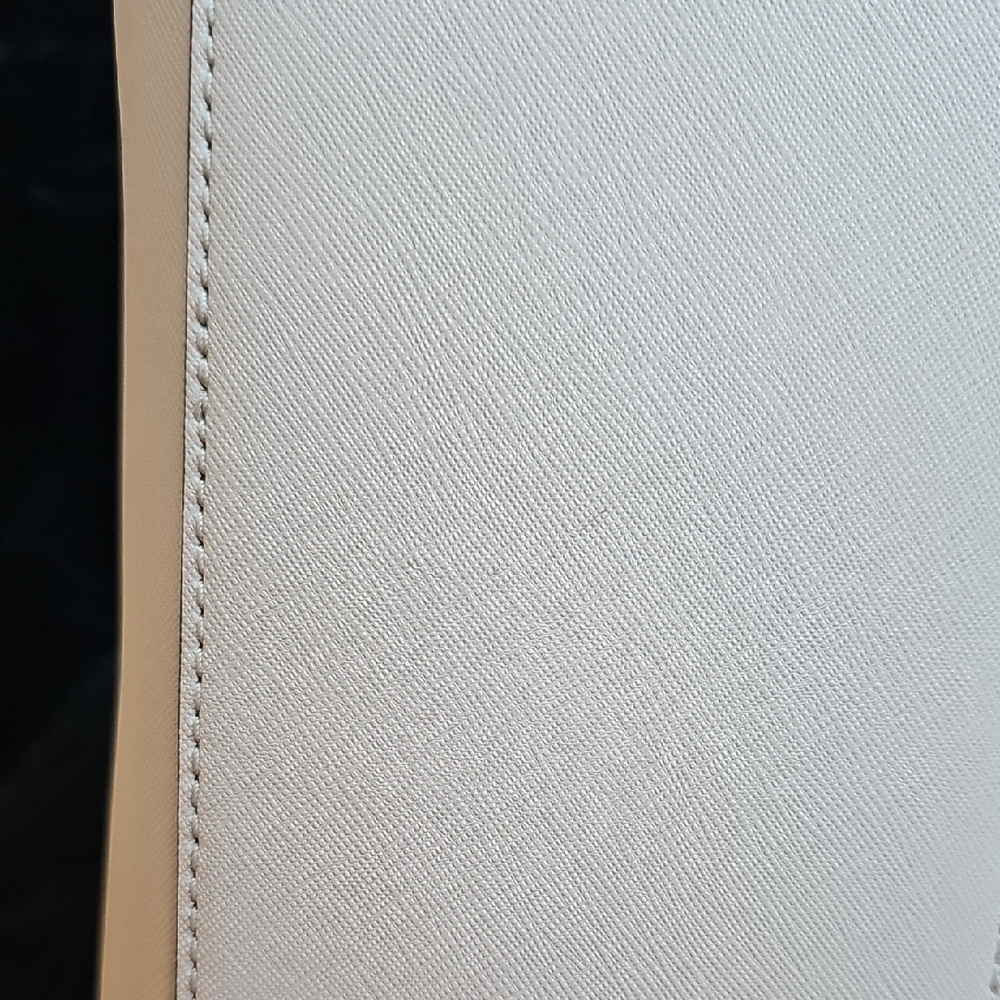 Kate Spade LIMITED EDITION Cream Satchel Bag With Crossbody Strap - Picture 15 of 16